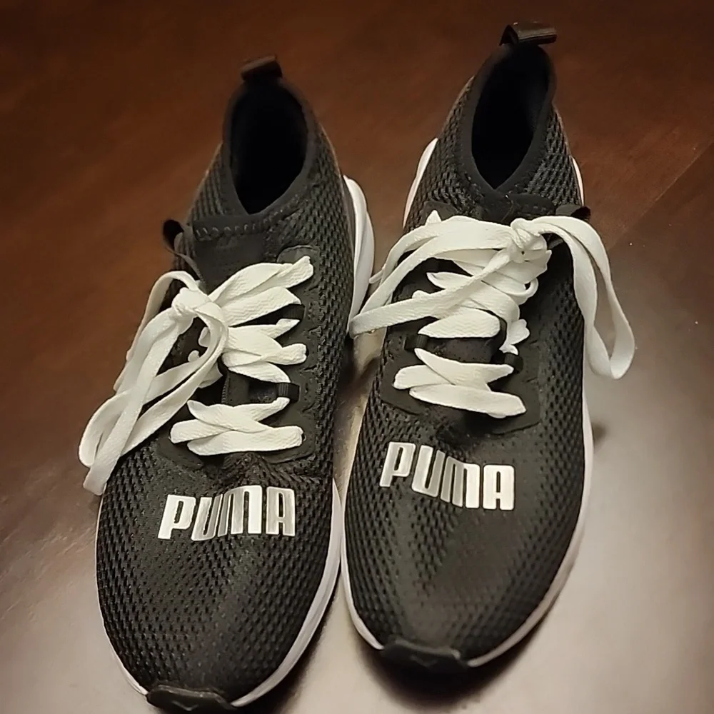 Puma Black Pull on Running shoes 10CELL sz 6.5